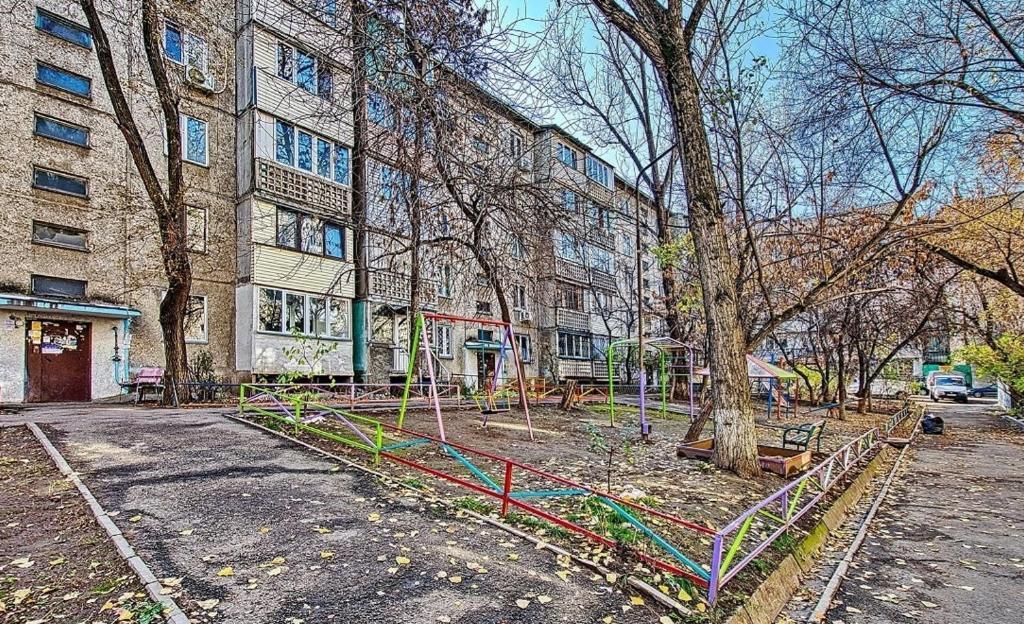 Апартаменты На Улице Клочкова, 128 Almaty Exterior foto
